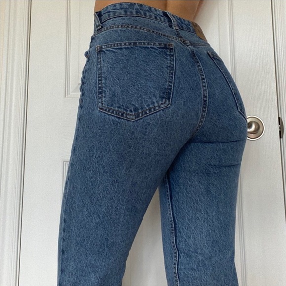 COPY - stunning high waisted Zara mom jeans! - Picture 4 of 4